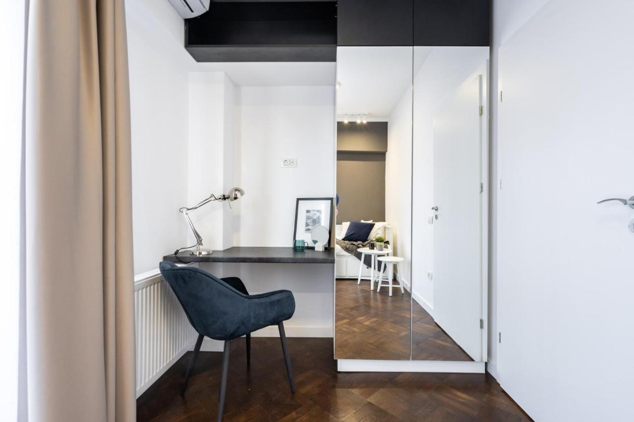 Elegant Two Bedrooms Apartment Boekarest Buitenkant foto