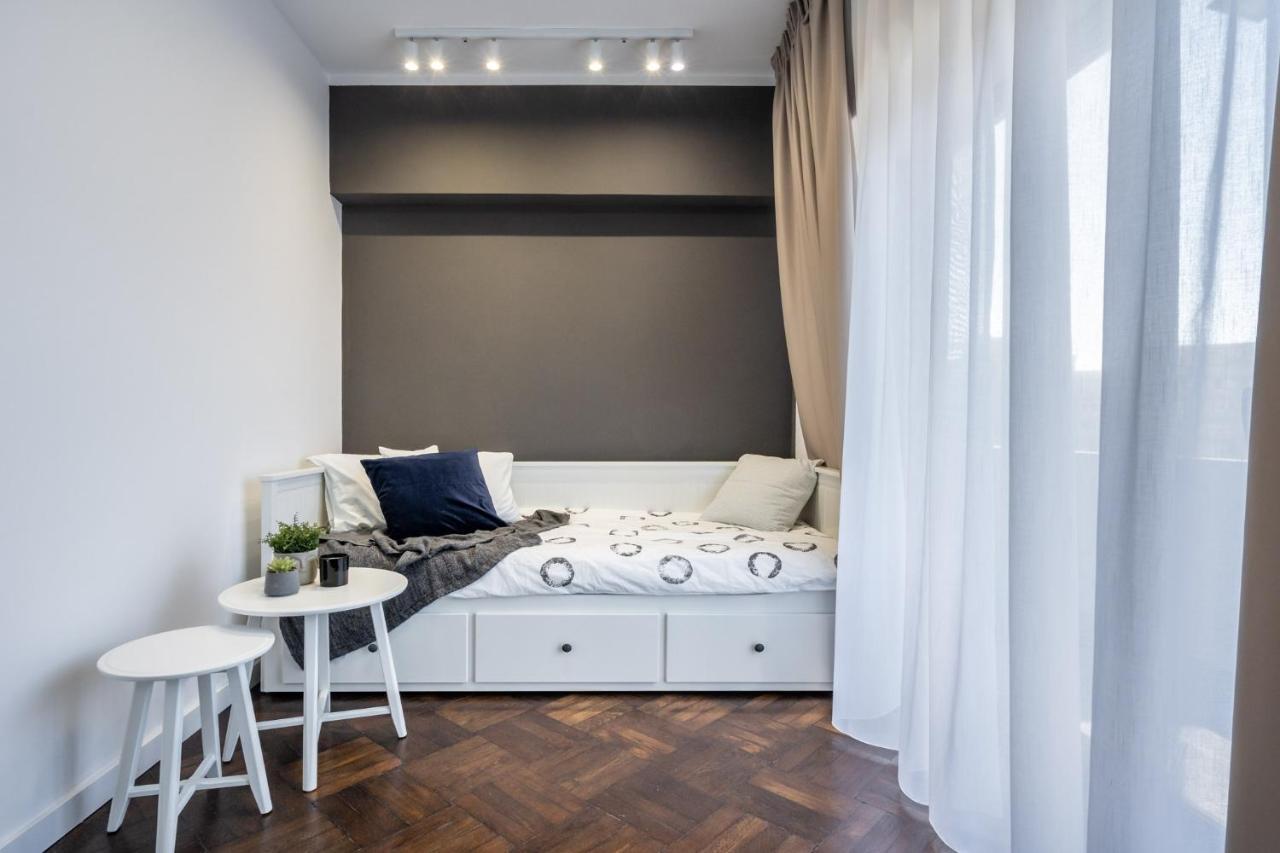Elegant Two Bedrooms Apartment Boekarest Buitenkant foto