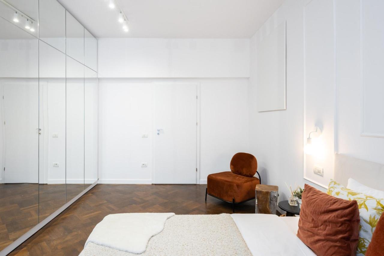 Elegant Two Bedrooms Apartment Boekarest Buitenkant foto