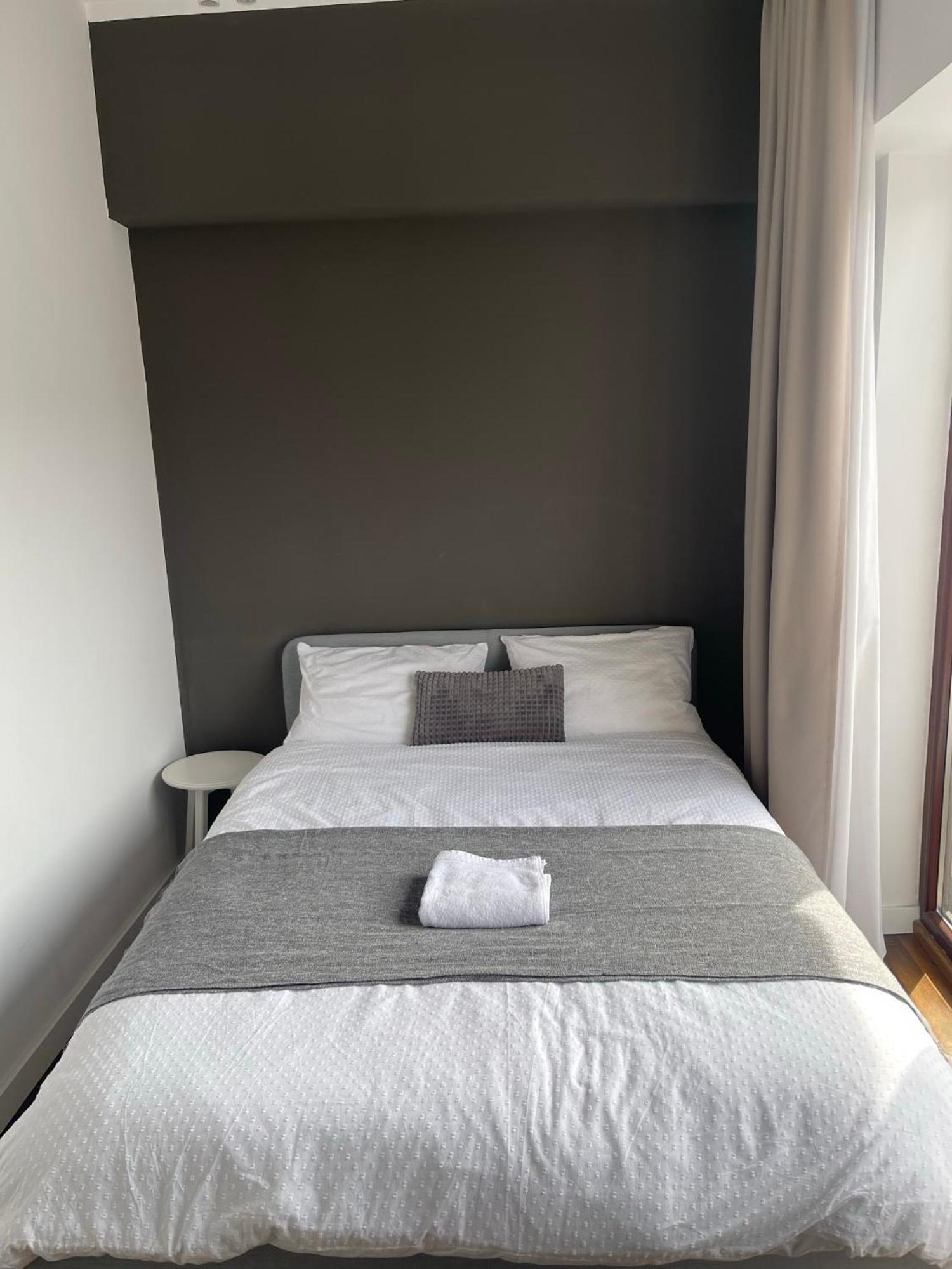Elegant Two Bedrooms Apartment Boekarest Buitenkant foto